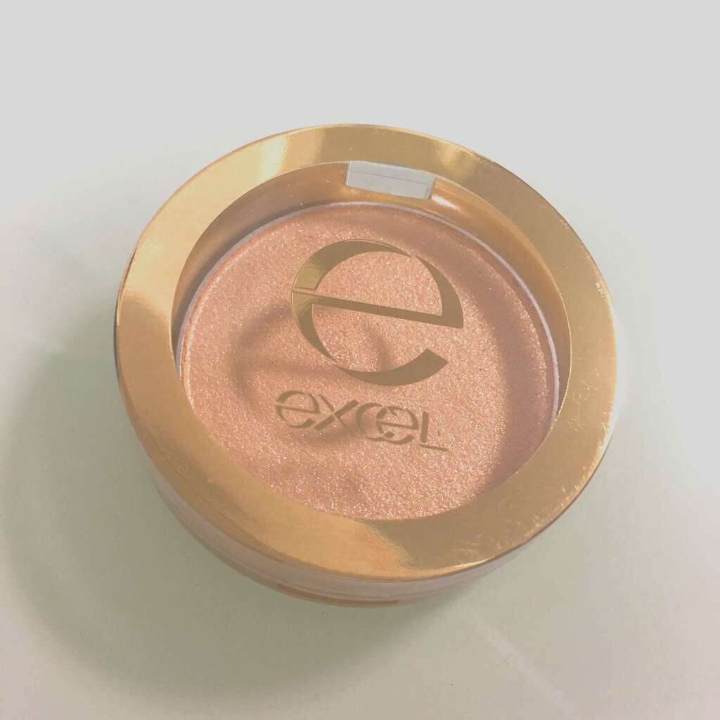 シャイニーシャドウ N/excel/単色アイシャドウを使ったクチコミ（1枚目）