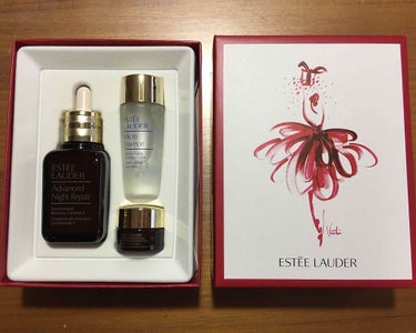 ESTEE LAUDER アドバンス ナイト リペア SR コンプレックスII セットのクチコミ「エスティーローダー アドバンス ナイト リペア セット

11/3発売のクリスマスコフレ買って.....」（1枚目）