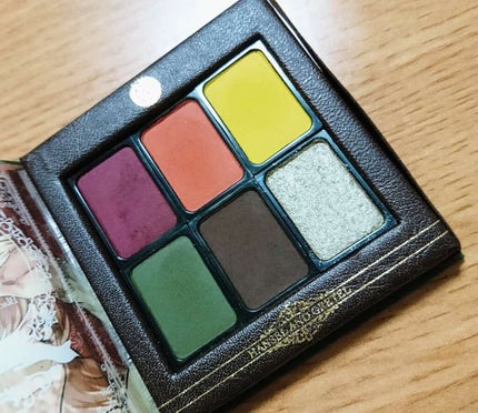 cosme play TCB童話シリーズ『ヘンゼルとグレーテルをモチーフにしたアイシャドウ』のクチコミ「可愛い見た目に惹かれて購入したけれど、キラキララメメイクが大好きな私、普段はカラーメイクをしな.....」(3枚目)