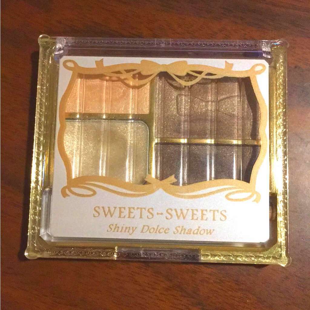 シャイニードルチェシャドウ/スウィーツ スウィーツ/アイシャドウパレットを使ったクチコミ（2枚目）