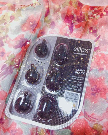 ellips HAIR VITAMIN  SHINY BLACK

LIPSで多くの人が投稿しててどうしても欲しくて探しました！

私の家の近くのCan doで探してて、無い…って思ってたらなんと、レジ