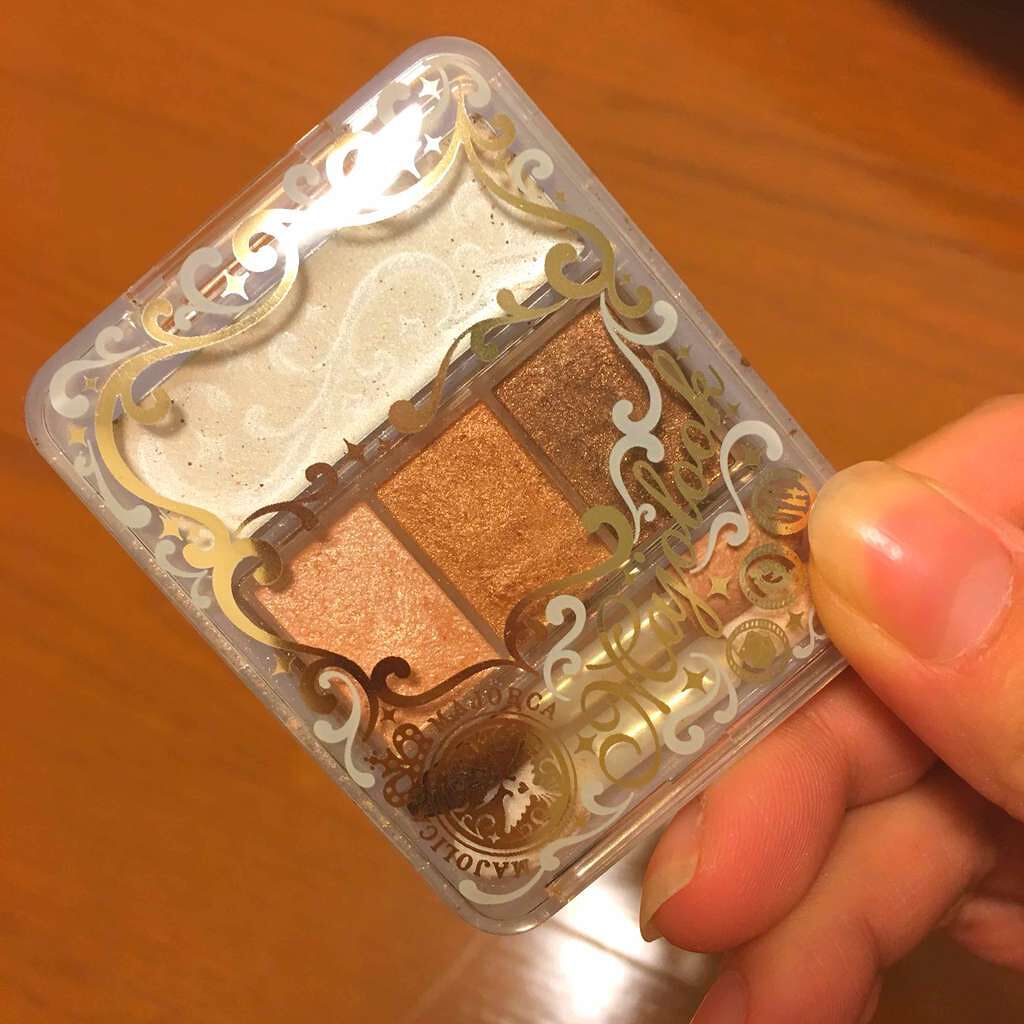 マジョルック(イルミネーター)/MAJOLICA MAJORCA/アイシャドウパレットを使ったクチコミ(1枚目)