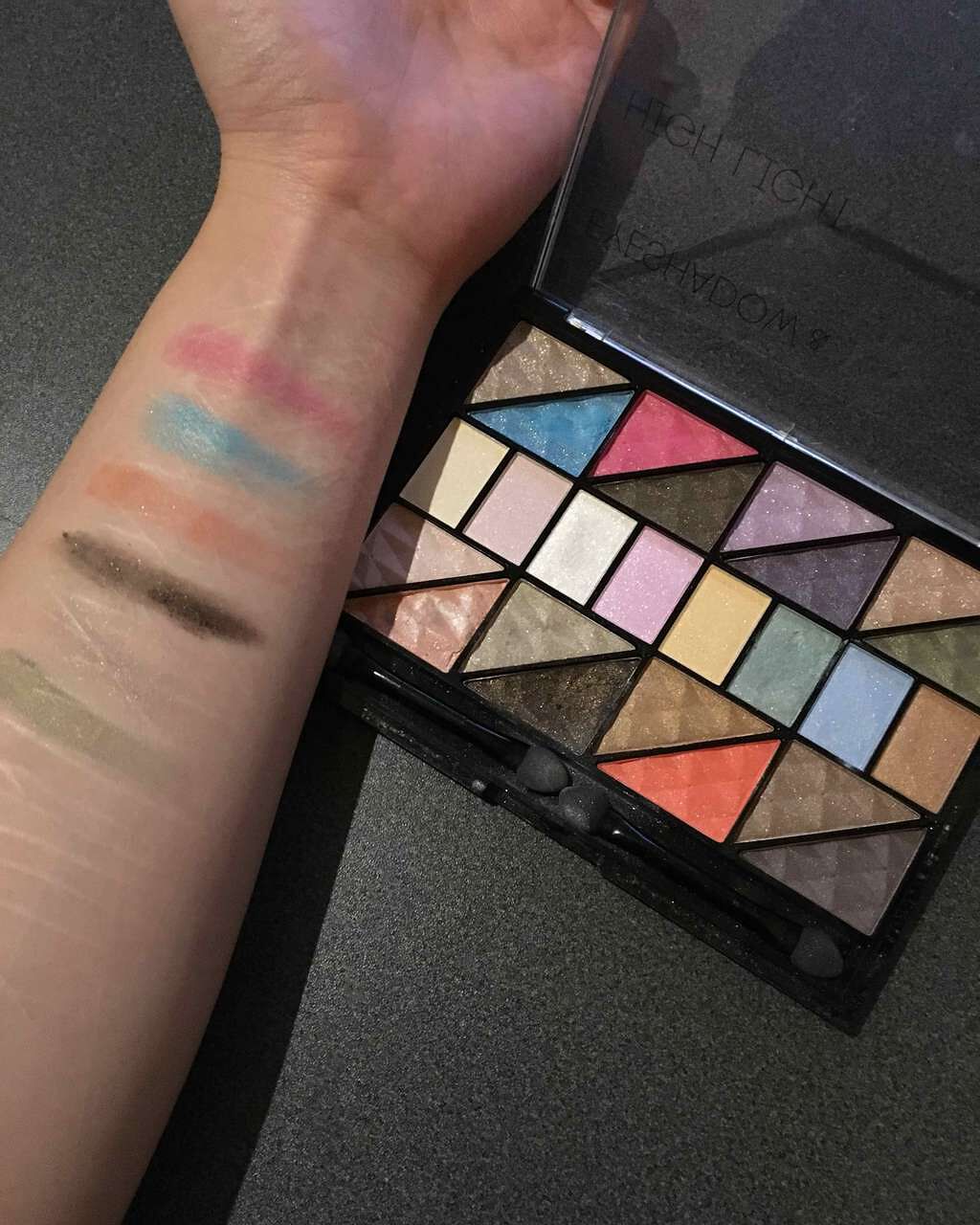 BW アイシャドウパレット PRM (スクエア)/ビューティーワールド/メイクアップキットを使ったクチコミ(2枚目)