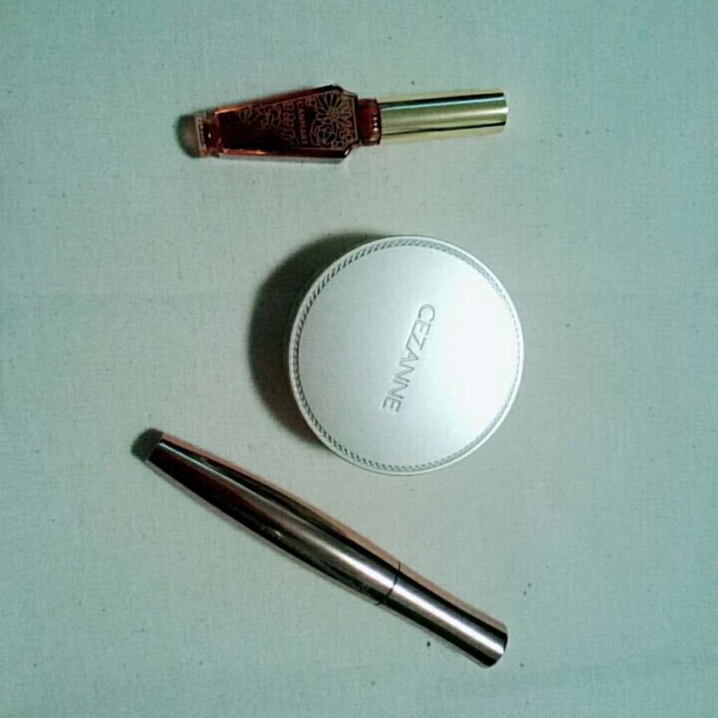 UVシルクフェイスパウダー/CEZANNE/プレストパウダーを使ったクチコミ（1枚目）