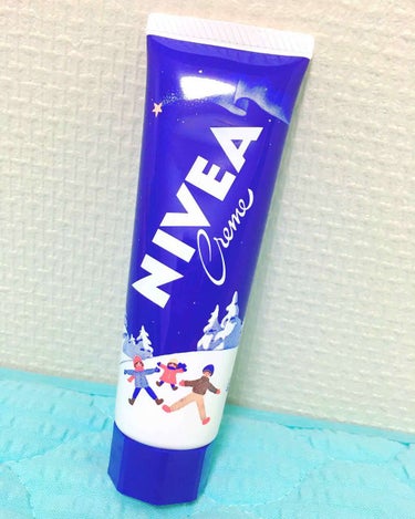 今回の商品  "NIVEAクリーム"

持ち運びも便利でチューブタイプなので
使いたい量を取ることができます♡

＊ニベアの匂い
＊保湿力◎
＊とにかく安い
＊冬限定パッケージ

私はササクレが酷いので