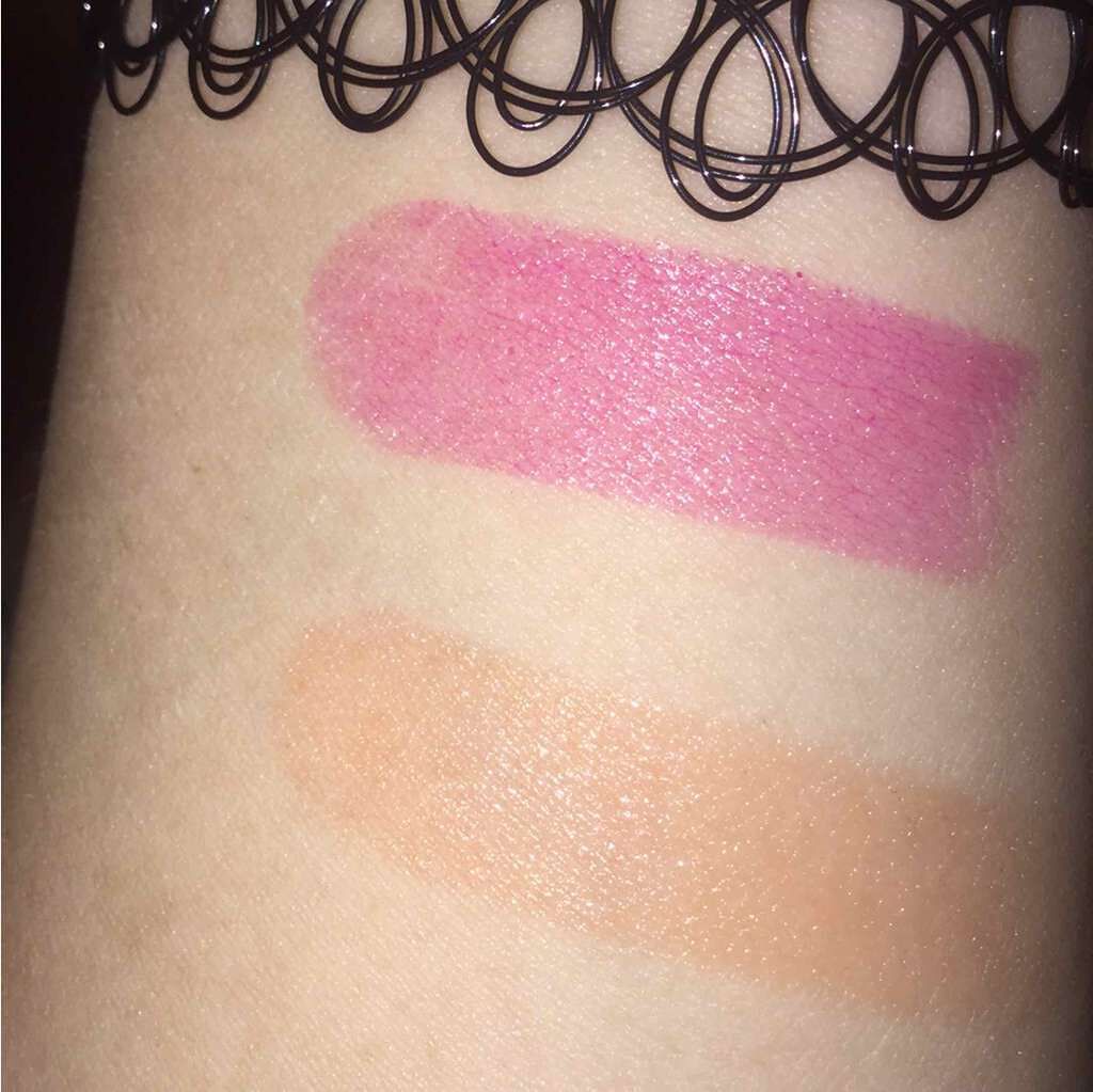 リップクリーム エレクトロポップ/MAYBELLINE NEW YORK/リップケアを使ったクチコミ（2枚目）