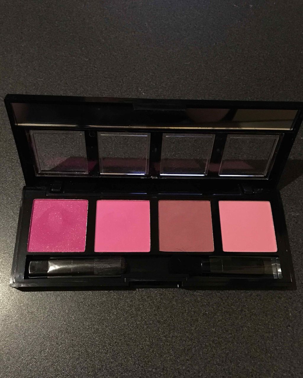 インテンスブラッシュクアッド/CITY COLOR/パウダーチークを使ったクチコミ(2枚目)