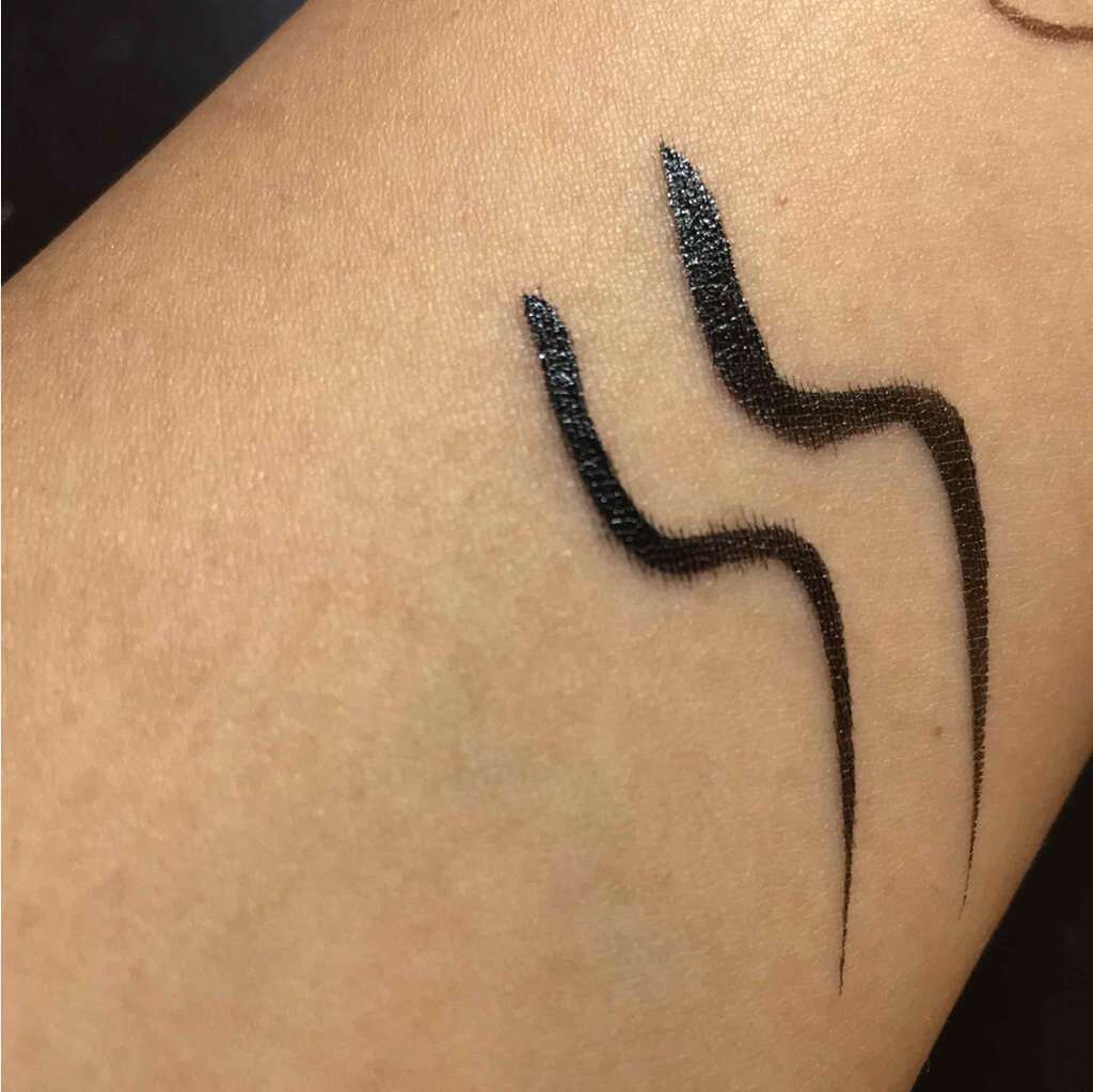 モテライナー リキッド/flowfushi/リキッドアイライナーを使ったクチコミ（2枚目）