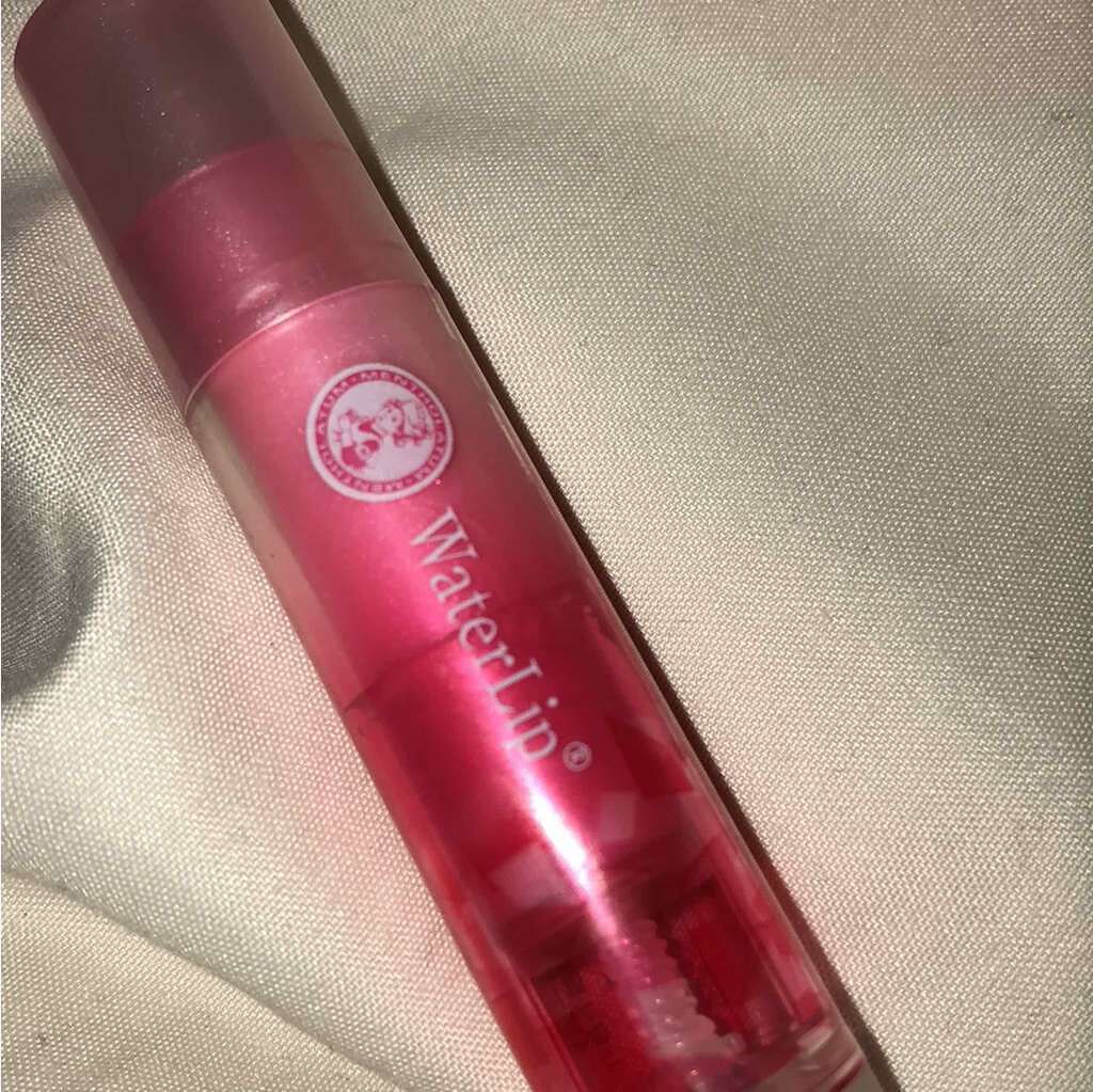 ウォーターリップ ほんのり色つき/メンソレータム/リップクリームを使ったクチコミ(1枚目)