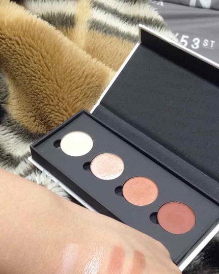 Pressed Powder Shadow /ColourPop/アイシャドウパレットを使ったクチコミ(1枚目)