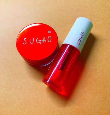 sugaoの化粧品はこれしか持っていないの
ですが紹介したいと思います✨

左側の化粧品はチークにも使えてリップに
も使えます！リップに使う場合は何回も重
ねて塗るうちに色が濃くなってくるので、
色が調