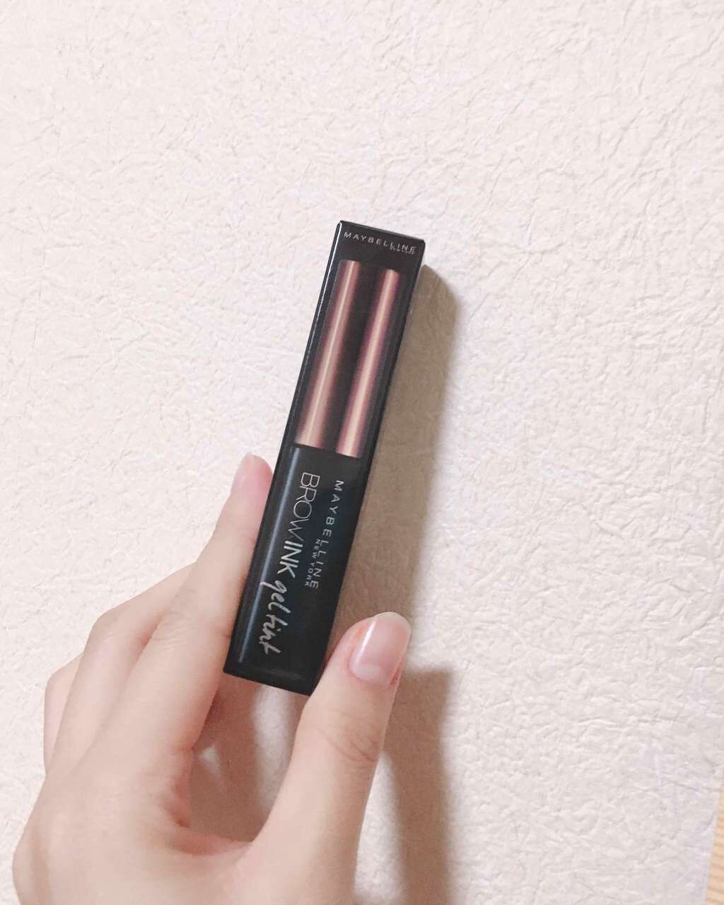 メイベリンニューヨーク
ブロウインクジェルティント🎀

眉ティントはK-palette(K-パレット)のものを使ったことがあったのですが
剥がすときに眉毛に絡まって痛い、液が垂れる、なかなか乾かない、筆が太い
ことからもう眉ティントを使い