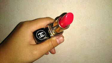 CHANEL❤
ROUGE DRAGON  12

この商品はけっこう昔のものなので販売されていない可能性がたかいです😭ですが、中古などでは売っているかも。。

もちろん私が買ったのではなくおさがりです