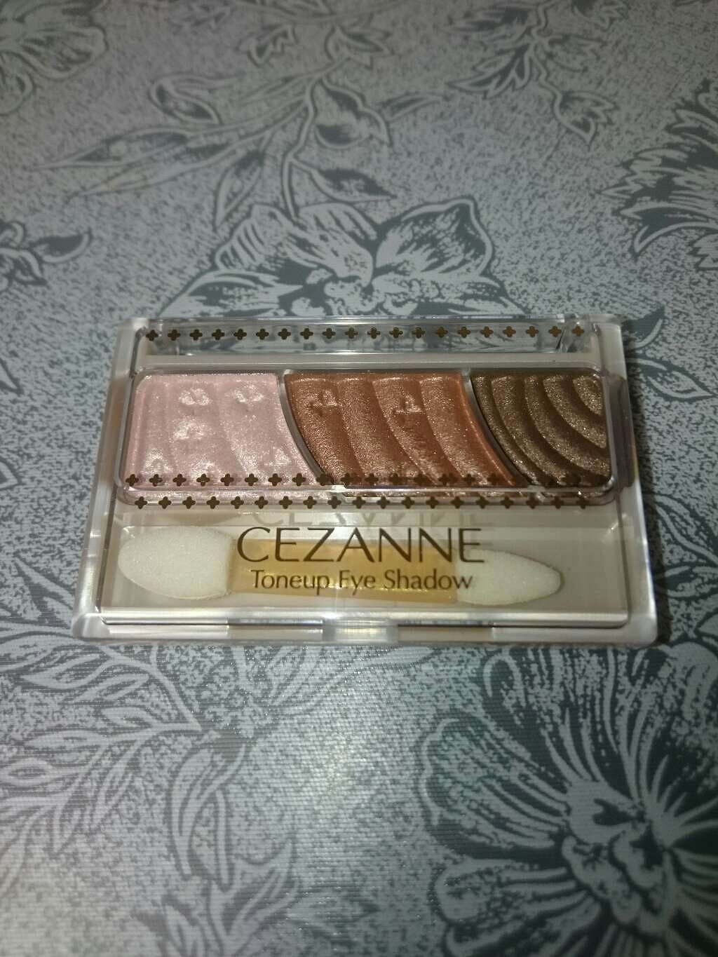 トーンアップアイシャドウ/CEZANNE/アイシャドウパレットを使ったクチコミ(1枚目)