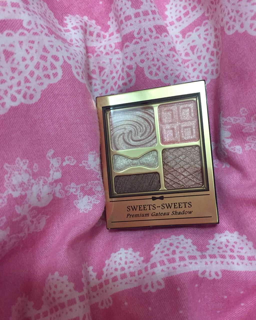 プレミアムガトーシャドウ/スウィーツ スウィーツ/アイシャドウパレットを使ったクチコミ(1枚目)