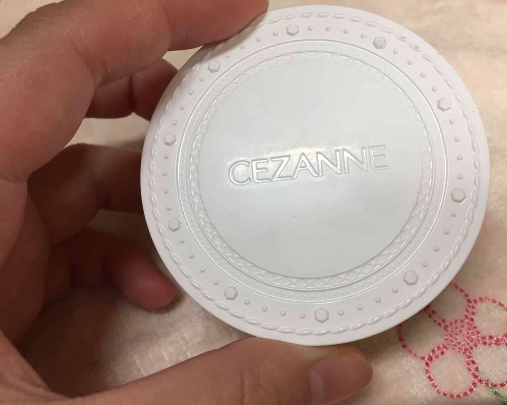 UVクリアフェイスパウダー/CEZANNE/プレストパウダーを使ったクチコミ(1枚目)