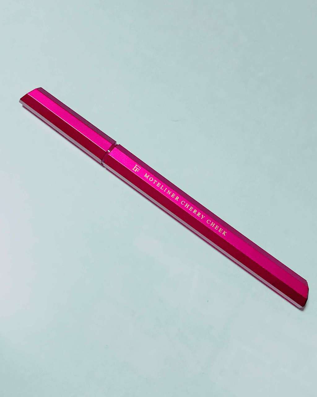 モテライナー リキッド/UZU BY FLOWFUSHI/リキッドアイライナーを使ったクチコミ(4枚目)