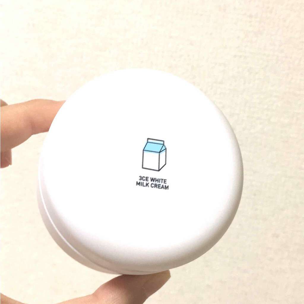 WHITE MILK CREAM/3CE/フェイスクリームを使ったクチコミ（1枚目）