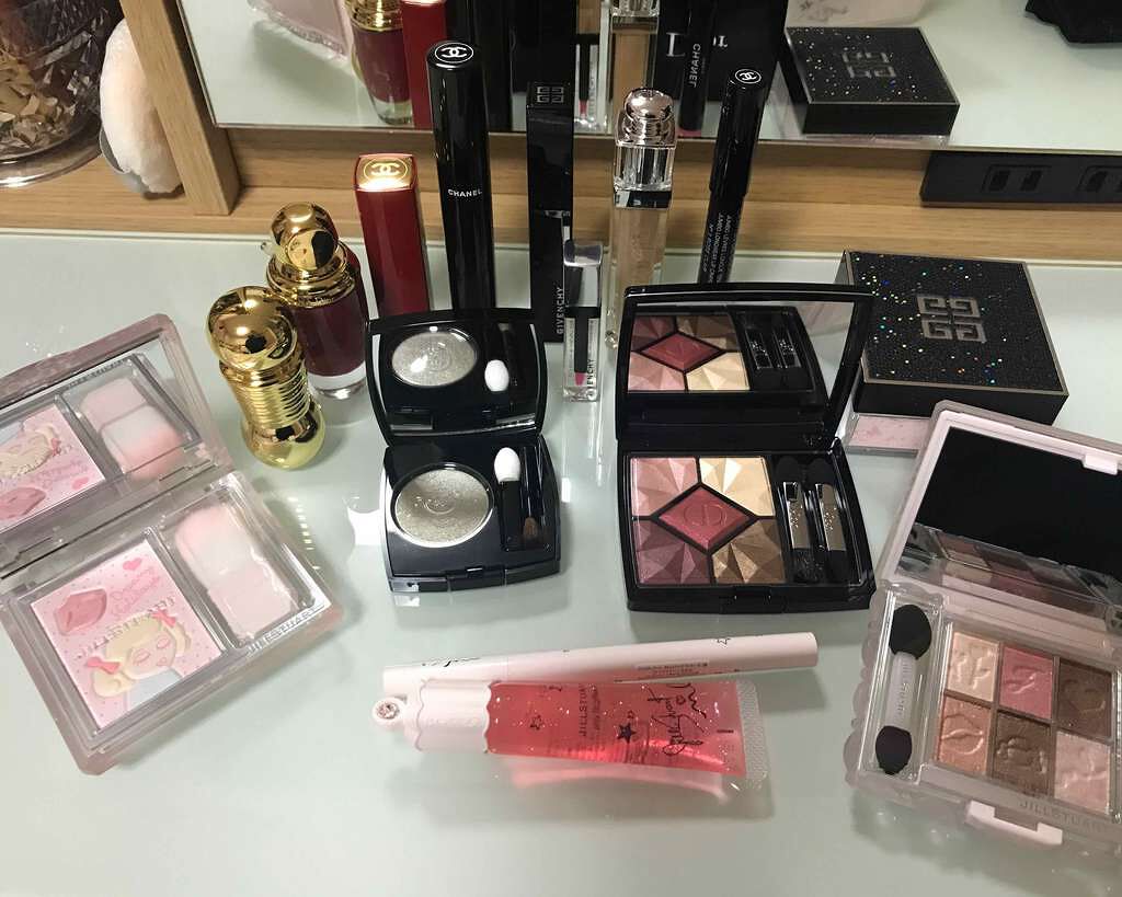 ルージュ ヴォリュプテ シャイン/YVES SAINT LAURENT BEAUTE/口紅を使ったクチコミ(2枚目)