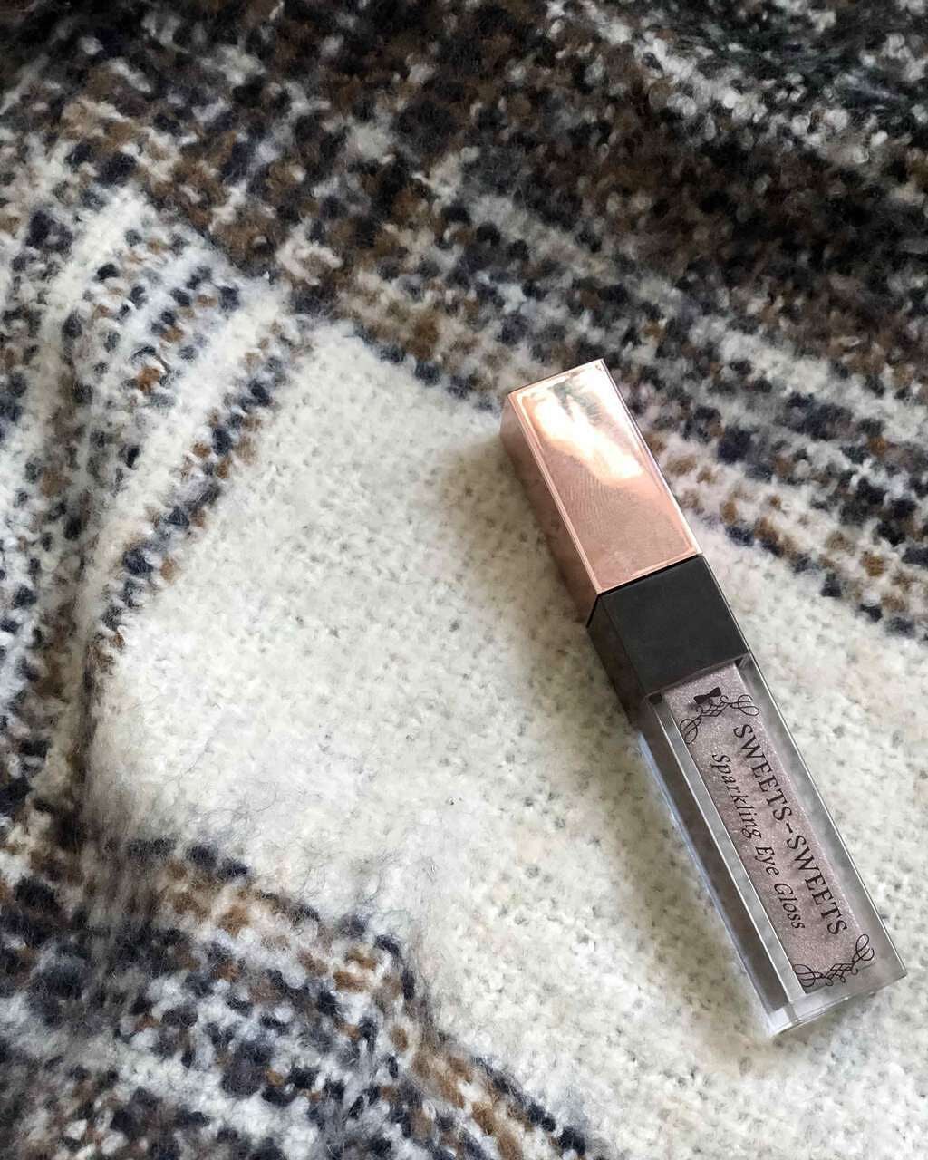 スパークリングアイグロス/スウィーツ スウィーツ/リキッドアイシャドウを使ったクチコミ(1枚目)