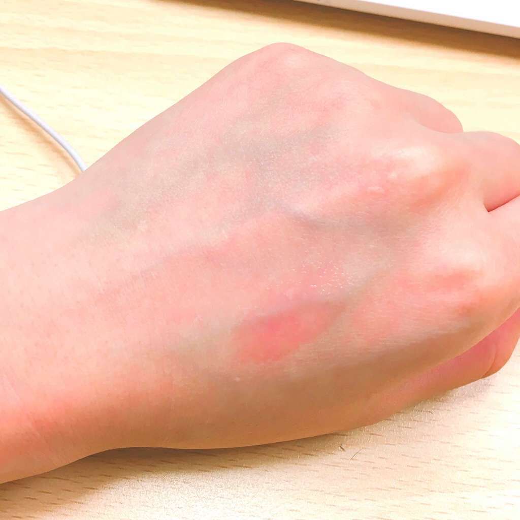 モイストピュアカラーリップ/ニベア/リップクリームを使ったクチコミ（3枚目）