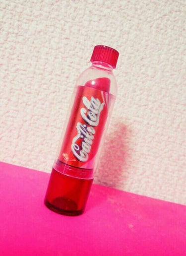 劉。【ﾘｭｳ｡】 on LIPS 「フリマアプリで購入したコカ・コーラの口紅です！ペットボトル型に..」（2枚目）