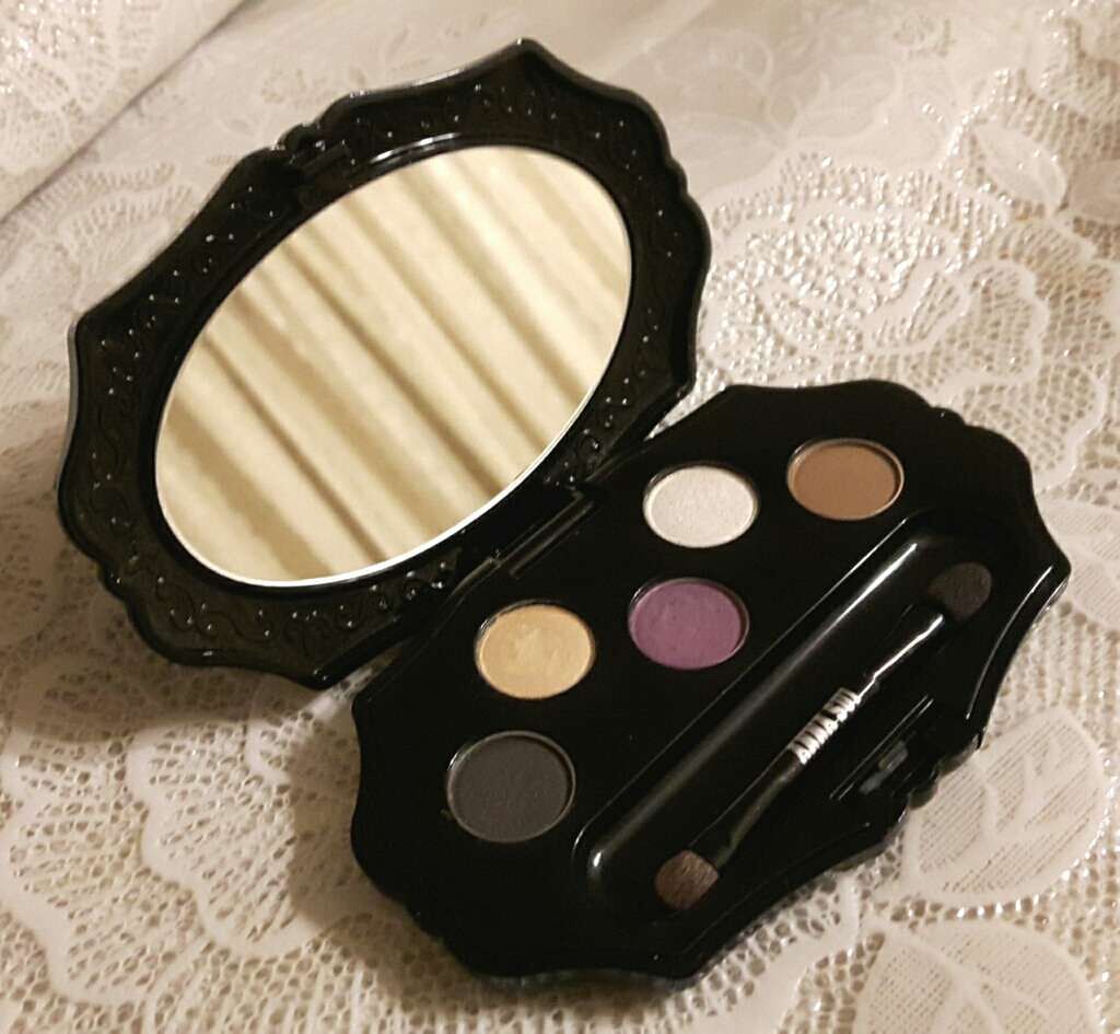 アイカラー コレクション/ANNA SUI/アイシャドウパレットを使ったクチコミ（1枚目）