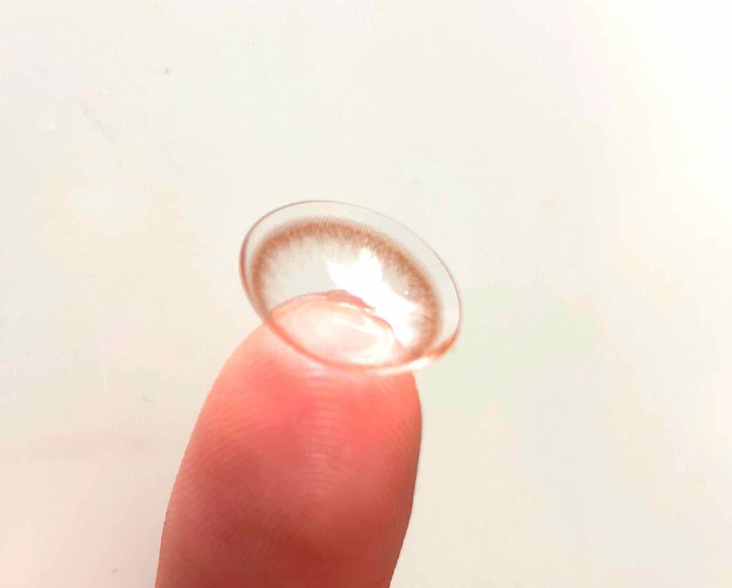 エルージュ 2weeks/éRouge/2週間(2WEEKS)カラコンを使ったクチコミ(2枚目)