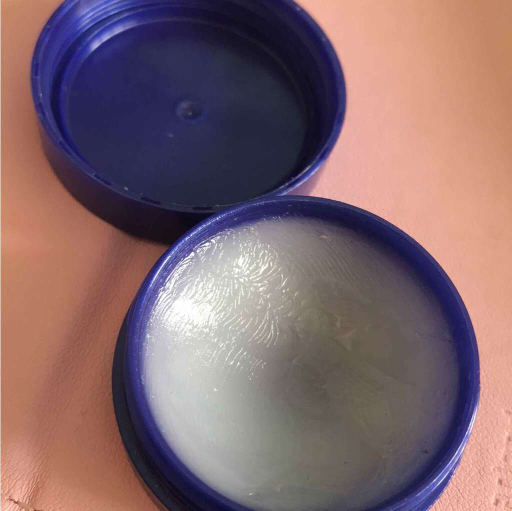 ニベア クリームケア リップバーム はちみつの香り/ニベア/リップケアを使ったクチコミ(2枚目)