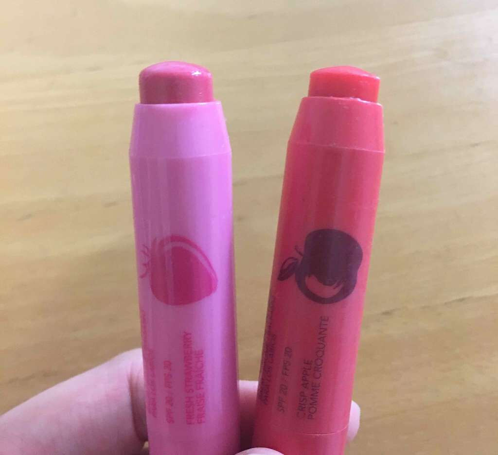 キス バーム/REVLON/口紅を使ったクチコミ(2枚目)