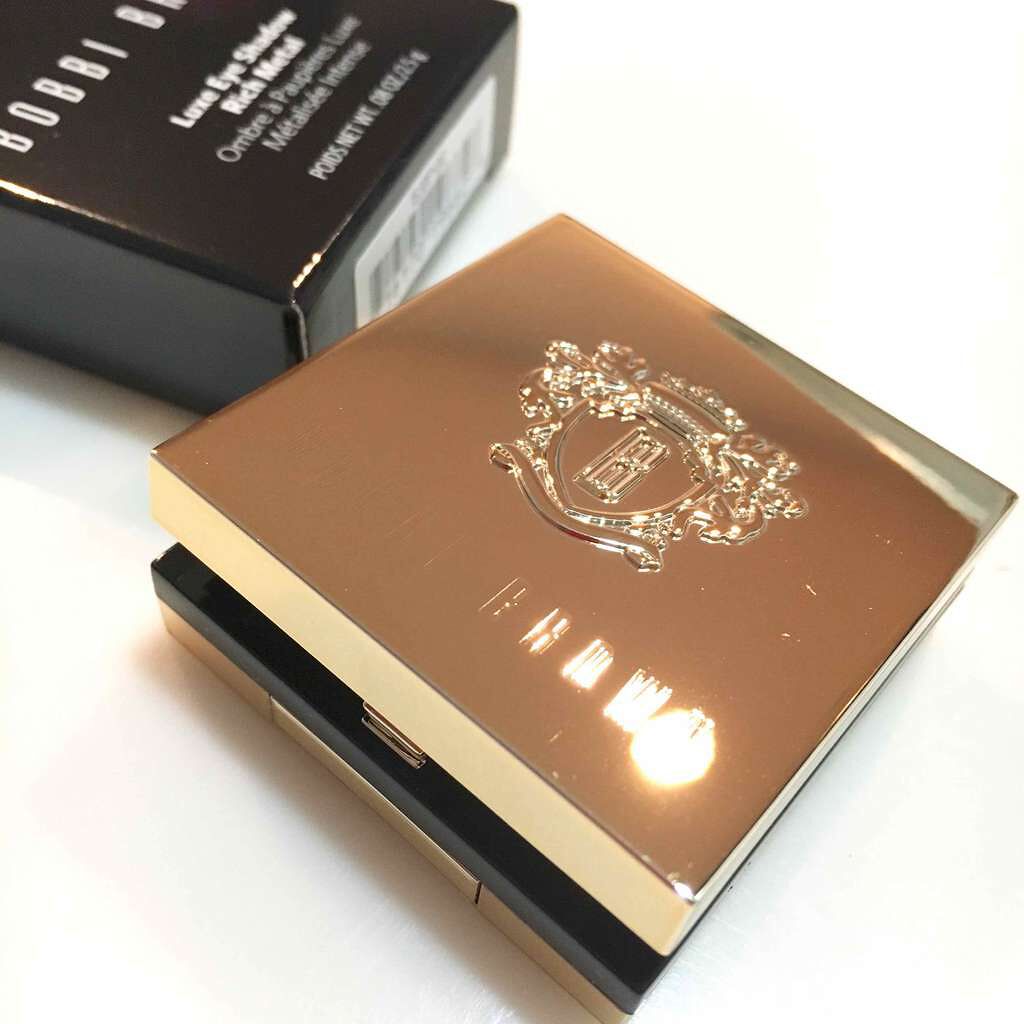 リュクスアイシャドウ 02 メルティングポイント(リッチ メタル)/BOBBI BROWN/単色アイシャドウを使ったクチコミ（2枚目）