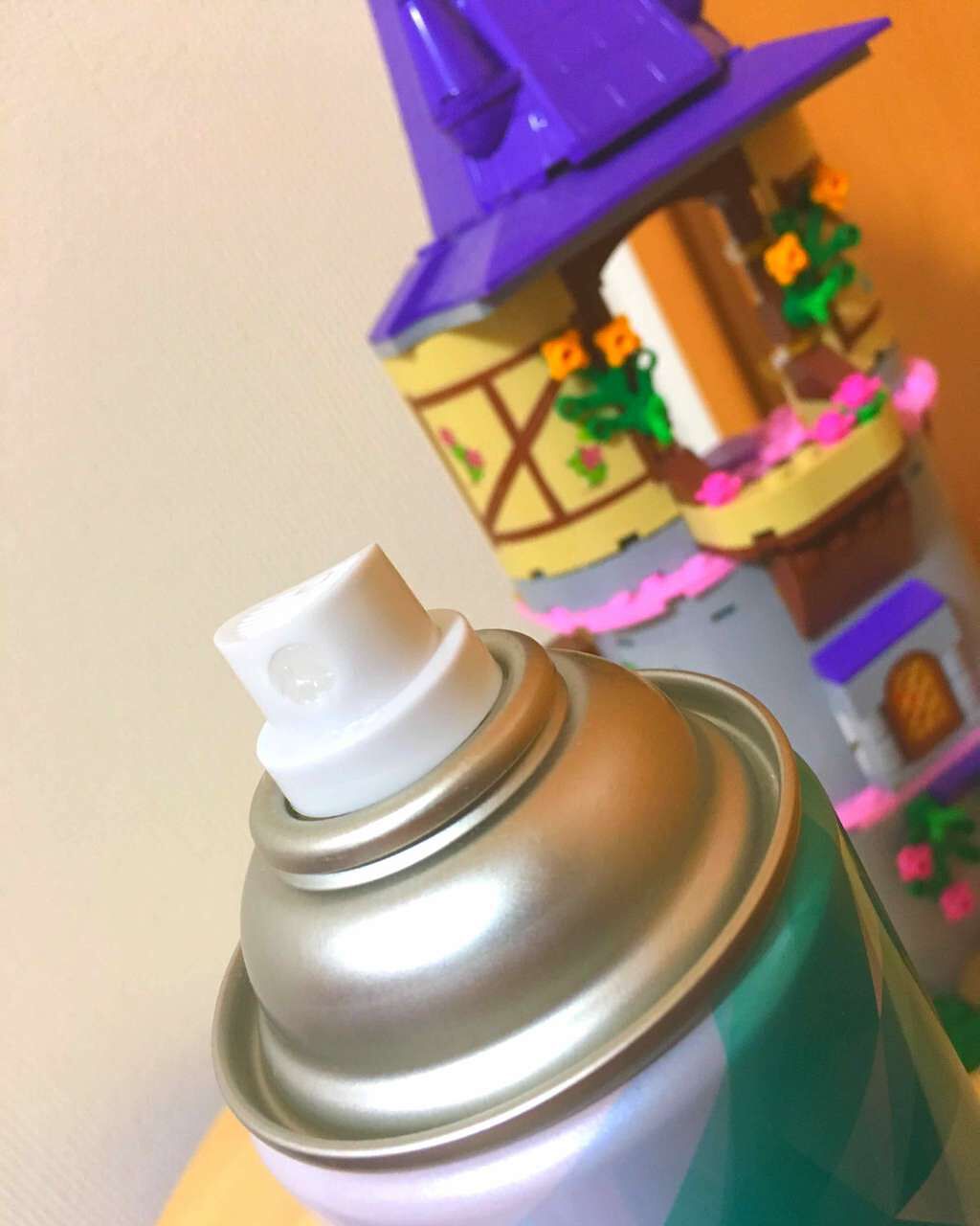 スーパーキープヘアスプレイ＜エクストラハード＞パールローズの香り/VO5/ヘアスプレーを使ったクチコミ（2枚目）