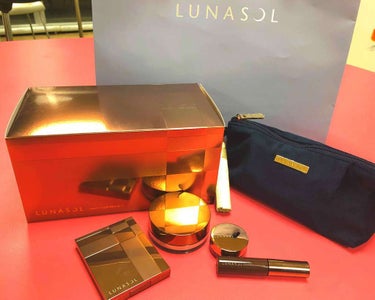 Candle Night Collection（PARTY COFFRET 2017）/LUNASOL/メイクアップキットを使ったクチコミ（1枚目）