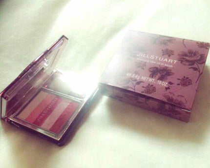 ブルーミングデュー オイルインブラッシュ/JILL STUART/パウダーチークを使ったクチコミ(1枚目)