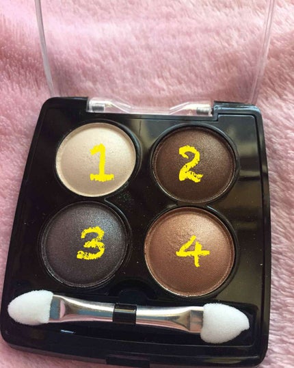 エルファー パールインアイシャドウ/DAISO/アイシャドウパレットを使ったクチコミ(1枚目)