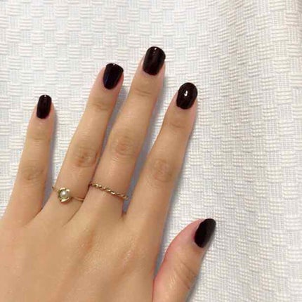 ネイルホリック Mode color RD402/ネイルホリック/マニキュアを使ったクチコミ(2枚目)