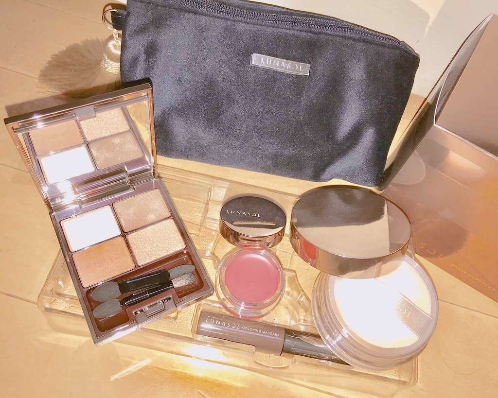 スキンモデリングアイズ/LUNASOL/アイシャドウパレットを使ったクチコミ（1枚目）