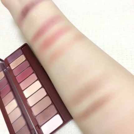 プレイカラー アイシャドウ ワインパーティー【生産終了】/ETUDE/アイシャドウパレットを使ったクチコミ(3枚目)