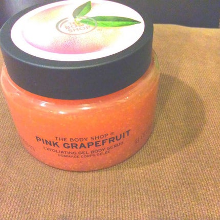 ピンクグレープフルーツ ボディスクラブ/THE BODY SHOP/ボディスクラブを使ったクチコミ(1枚目)