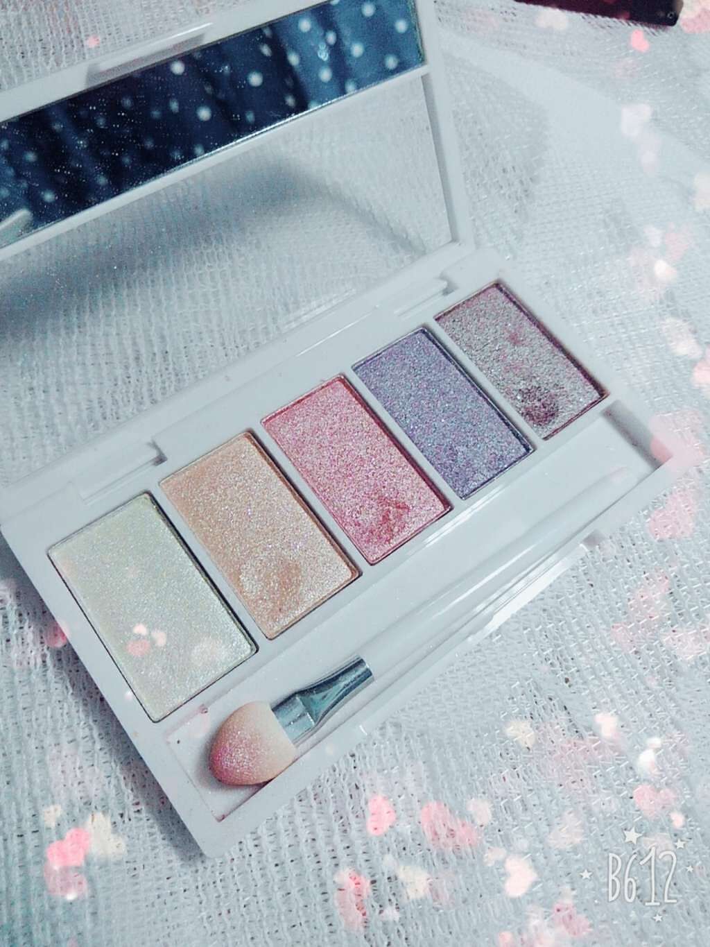 エルファー グリッターアイシャドウ/DAISO/アイシャドウパレットを使ったクチコミ(2枚目)