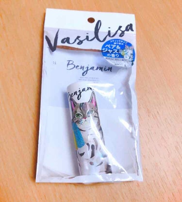 
Vasilisa 練り香水
パフュームスティックベンジャミン

香水ってつけたことも買ったこともなくて
なんとなくハードルが高かったけど
これならいけるかなって。

匂いはとてもいい匂い。
スティック