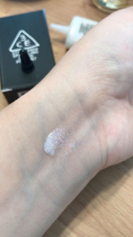 スパークリングリキッドピグメント/3CE/リキッドアイシャドウを使ったクチコミ(4枚目)