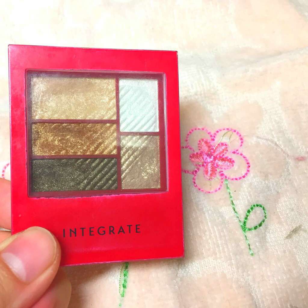 トリプルレシピアイズ/インテグレート/アイシャドウパレットを使ったクチコミ(1枚目)