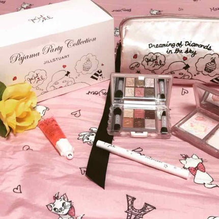 パジャマパーティコレクション (クリスマスコフレ 2017)/JILL STUART/メイクアップキットを使ったクチコミ(1枚目)