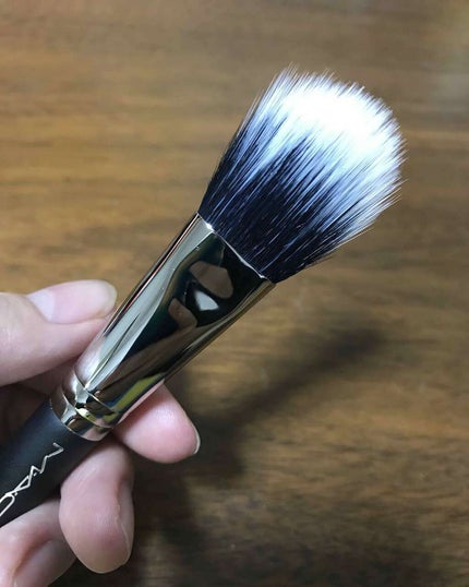 #159 デュオ ファイバー ブラッシュ ブラシ/M・A・C/メイクブラシを使ったクチコミ(2枚目)