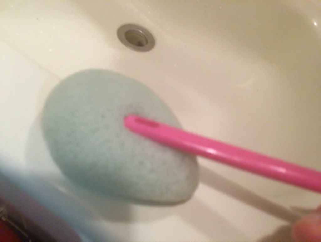 天然こんにゃくパフ/DAISO/その他スキンケアグッズを使ったクチコミ（2枚目）