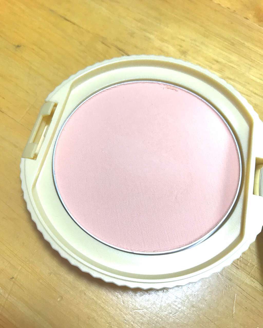 【旧品】マシュマロフィニッシュパウダー/キャンメイク/プレストパウダーを使ったクチコミ(2枚目)