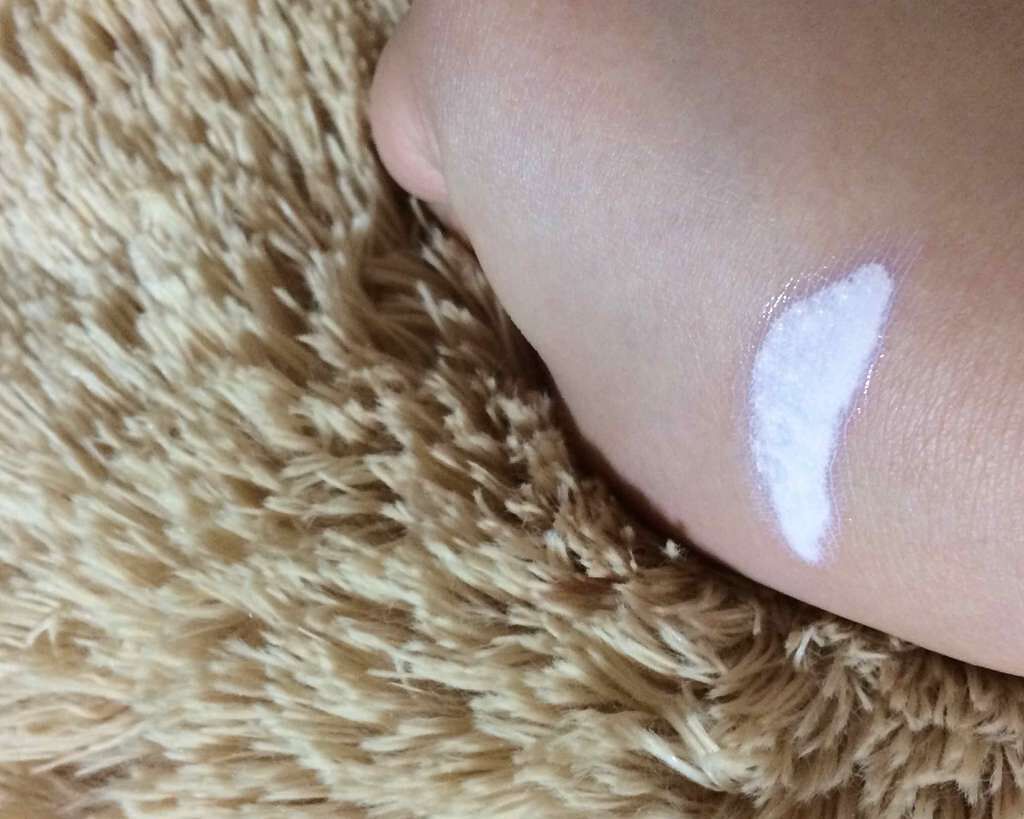 皮脂テカリ防止下地/CEZANNE/化粧下地を使ったクチコミ(3枚目)