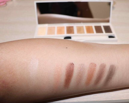 グラマラスヌード アイパレット (クリスマスコフレ 2017)/Visée/メイクアップキットを使ったクチコミ(3枚目)