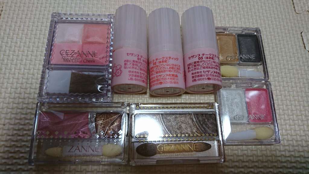 ジェルグロスリップ/CEZANNE/リップグロスを使ったクチコミ（2枚目）